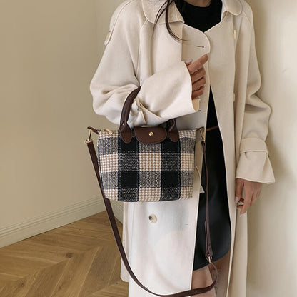 Women’s Nordic Style Wool Bag